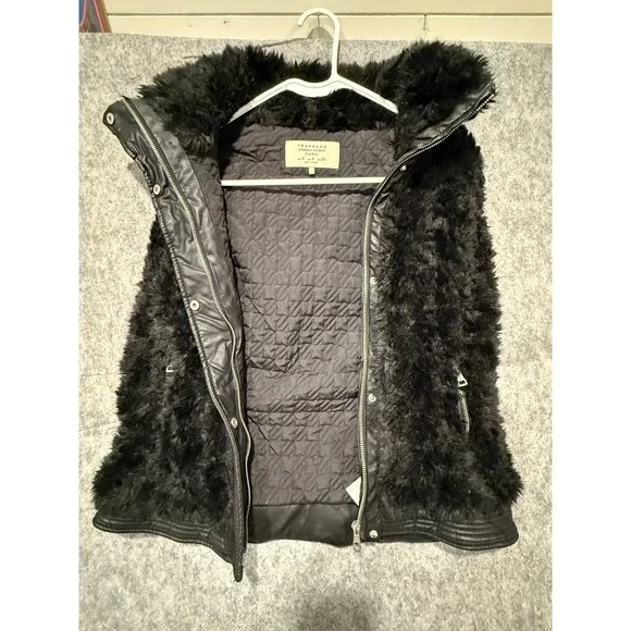 Zara Trafaluc Black Faux Fur Moto Vest Faux Leather Trim Small - Picture 5 of 9
